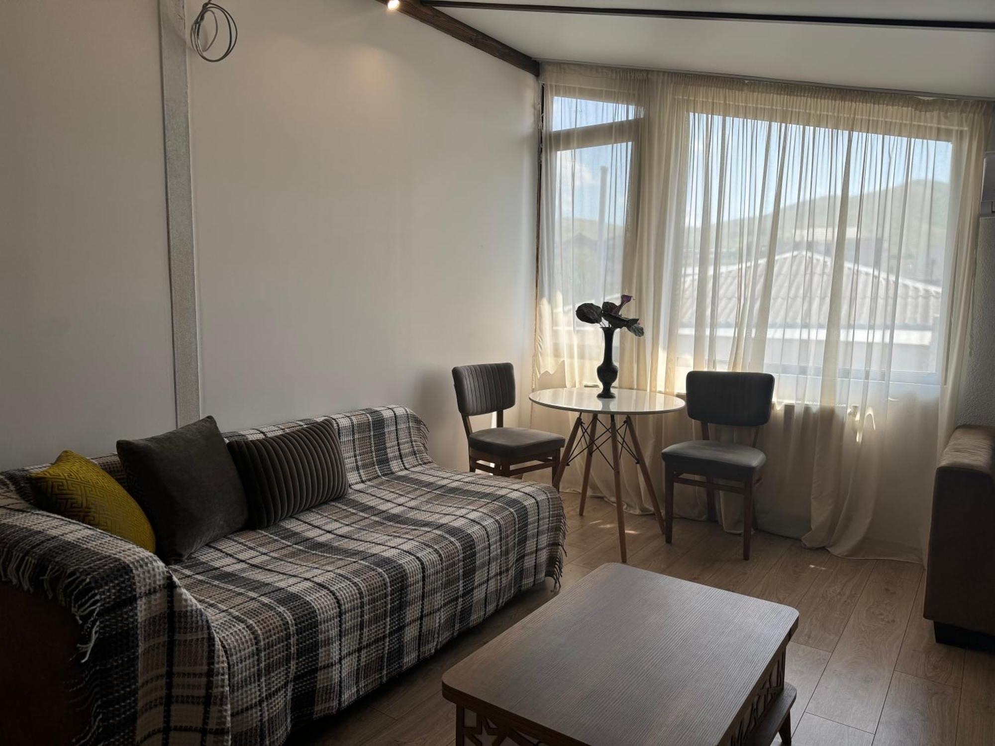 Guest House Elene Gori Exteriér fotografie