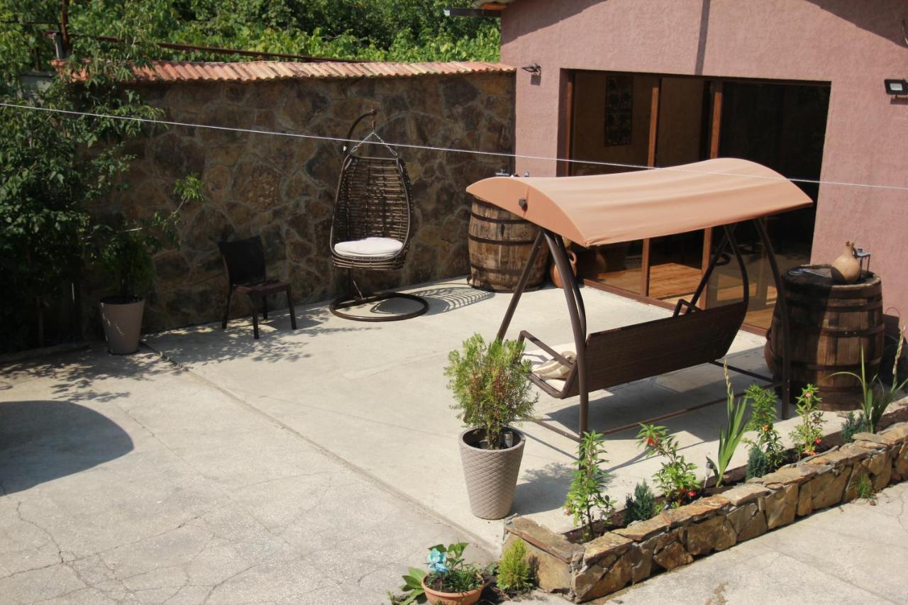 Guest House Elene Gori Exteriér fotografie